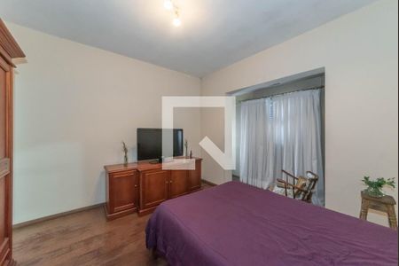 Casa à venda com 300m², 5 quartos e 3 vagas Casa à venda com 300m², 5 quartos e 3 vagasSuíte 1