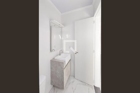 Apartamento para alugar com 60m², 2 quartos e sem vagaBanheiro