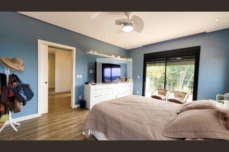 Casa de condomínio à venda com 300m², 4 quartos e 4 vagas Casa de condomínio à venda com 300m², 4 quartos e 4 vagasSuíte 1