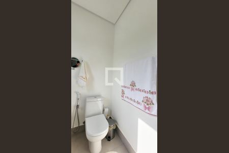 Casa de condomínio à venda com 300m², 4 quartos e 4 vagas Casa de condomínio à venda com 300m², 4 quartos e 4 vagasBanheiro da Suíte 1