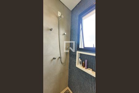 Casa de condomínio à venda com 300m², 4 quartos e 4 vagas Casa de condomínio à venda com 300m², 4 quartos e 4 vagasBanheiro Social 1