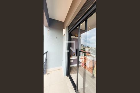 Casa de condomínio à venda com 300m², 4 quartos e 4 vagas Casa de condomínio à venda com 300m², 4 quartos e 4 vagasVaranda do Quarto 3