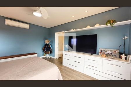 Casa de condomínio à venda com 300m², 4 quartos e 4 vagas Casa de condomínio à venda com 300m², 4 quartos e 4 vagasSuíte 1