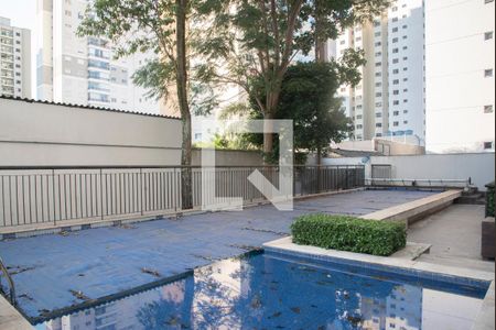 Apartamento à venda com 31m², 1 quarto e 1 vaga Apartamento à venda com 31m², 1 quarto e 1 vagaÁrea comum - Piscina