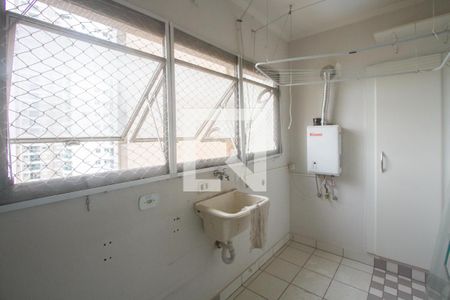 Apartamento à venda com 117m², 3 quartos e 1 vagaÁrea de Serviço
