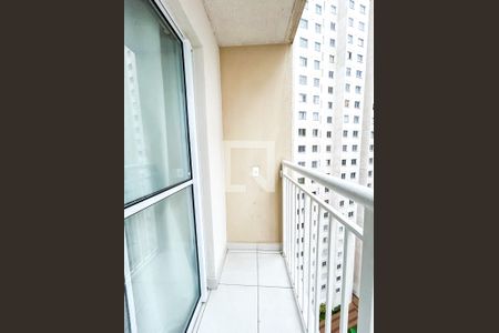 Apartamento para alugar com 34m², 2 quartos e sem vaga Apartamento para alugar com 34m², 2 quartos e sem vagavaranda