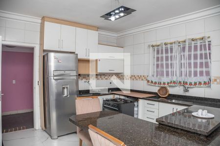 Casa à venda com 230m², 4 quartos e 3 vagasCozinha 2