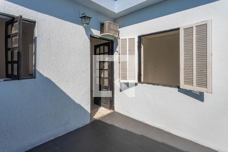 Casa à venda com 230m², 4 quartos e 3 vagasCasa 2 - entrada