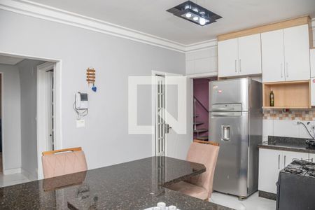 Casa à venda com 230m², 4 quartos e 3 vagasCozinha 2