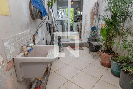 Casa à venda com 230m², 4 quartos e 3 vagasÁrea de Serviço