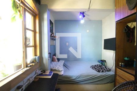 Casa à venda com 253m², 4 quartos e 1 vagaSuíte