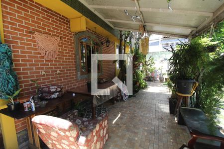 Casa à venda com 253m², 4 quartos e 1 vagaFrente da casa