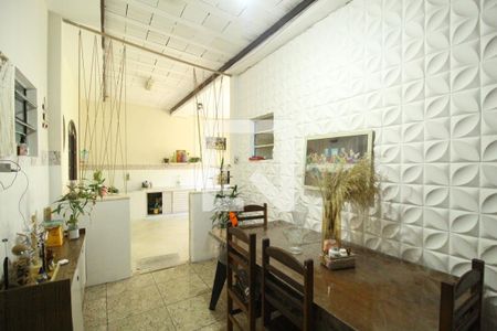 Casa à venda com 253m², 4 quartos e 1 vagaCopa