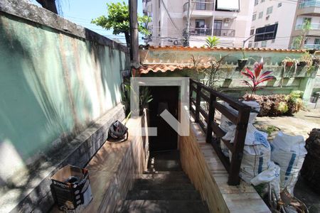 Casa à venda com 253m², 4 quartos e 1 vagaEntrada