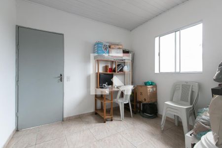 Casa à venda com 250m², 2 quartos e 4 vagas Casa à venda com 250m², 2 quartos e 4 vagasEdícula