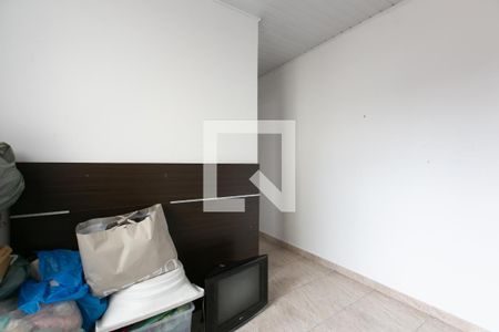 Casa à venda com 250m², 2 quartos e 4 vagas Casa à venda com 250m², 2 quartos e 4 vagasEdícula