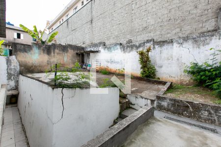 Casa à venda com 250m², 2 quartos e 4 vagas Casa à venda com 250m², 2 quartos e 4 vagasQuintal