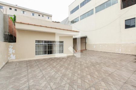 Casa à venda com 250m², 2 quartos e 4 vagas Casa à venda com 250m², 2 quartos e 4 vagasÁrea Externa