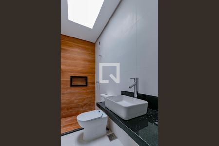 Casa de condomínio para alugar com 95m², 3 quartos e 2 vagas Casa de condomínio para alugar com 95m², 3 quartos e 2 vagasBanheiro da Suíte