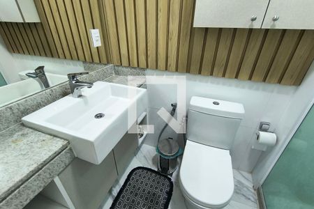 Apartamento à venda com 97m², 3 quartos e 1 vaga Apartamento à venda com 97m², 3 quartos e 1 vagaBanheiro da Suíte