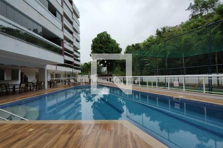 Apartamento à venda com 97m², 3 quartos e 1 vaga Apartamento à venda com 97m², 3 quartos e 1 vagaÁrea comum - Piscina