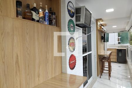 Apartamento à venda com 97m², 3 quartos e 1 vaga Apartamento à venda com 97m², 3 quartos e 1 vagaVaranda