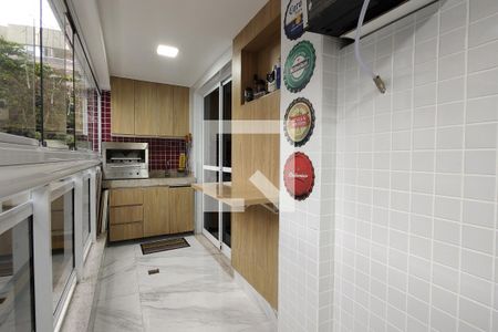 Apartamento à venda com 97m², 3 quartos e 1 vaga Apartamento à venda com 97m², 3 quartos e 1 vagaVaranda