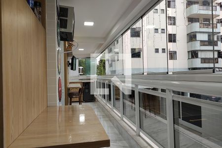 Apartamento à venda com 97m², 3 quartos e 1 vaga Apartamento à venda com 97m², 3 quartos e 1 vagaVaranda