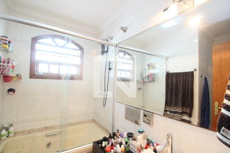 Casa à venda com 118m², 3 quartos e 2 vagasBanheiro da Suíte