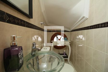 Casa à venda com 118m², 3 quartos e 2 vagasLavabo