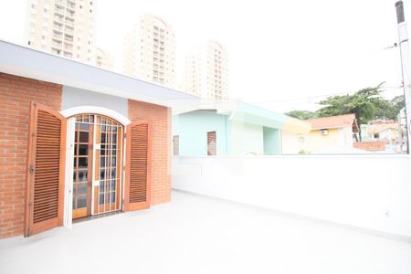 Casa à venda com 118m², 3 quartos e 2 vagasFachada