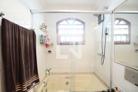 Casa à venda com 118m², 3 quartos e 2 vagasBanheiro da Suíte