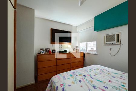 Apartamento à venda com 126m², 3 quartos e 2 vagasQuarto 1