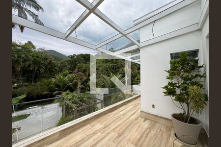 Casa de condomínio à venda com 500m², 4 quartos e 3 vagasSuíte 4 (Master) - Varanda