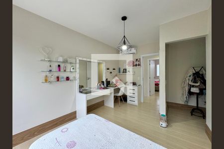 Casa de condomínio à venda com 500m², 4 quartos e 3 vagasSuíte 3