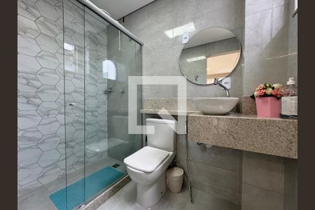 Casa de condomínio à venda com 500m², 4 quartos e 3 vagasSuíte 1 - Banheiro