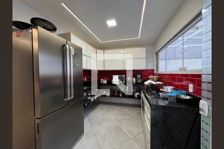 Casa de condomínio à venda com 500m², 4 quartos e 3 vagasCozinha