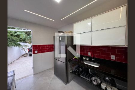 Casa de condomínio à venda com 500m², 4 quartos e 3 vagasCozinha
