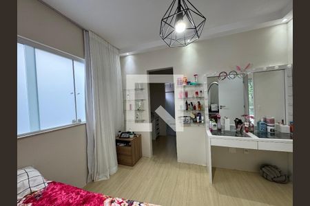 Casa de condomínio à venda com 500m², 4 quartos e 3 vagasSuíte 2