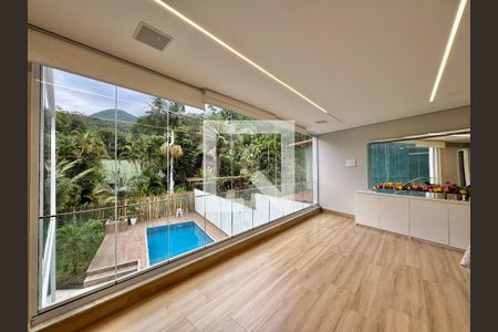 Casa de condomínio à venda com 500m², 4 quartos e 3 vagasSuíte 1