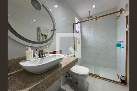 Casa de condomínio à venda com 500m², 4 quartos e 3 vagasSuíte 2 - Banheiro