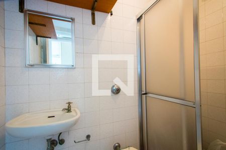 Apartamento à venda com 137m², 4 quartos e 2 vagas Apartamento à venda com 137m², 4 quartos e 2 vagasBanheiro de serviço