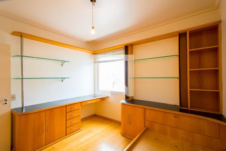 Apartamento à venda com 137m², 4 quartos e 2 vagas Apartamento à venda com 137m², 4 quartos e 2 vagasQuarto 3