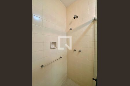 Apartamento à venda com 193m², 3 quartos e 2 vagasBanheiro- Suíte