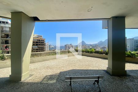 Apartamento à venda com 193m², 3 quartos e 2 vagasÁrea comum - Playground