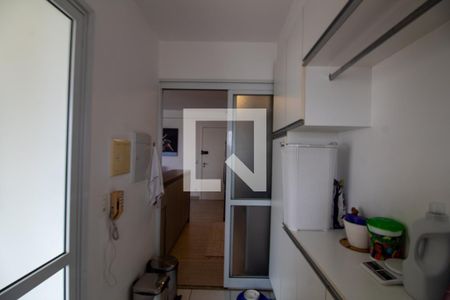 Apartamento à venda com 80m², 2 quartos e 1 vagaÁrea de Serviço