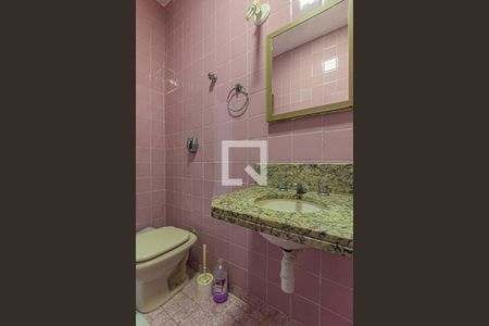 Casa para alugar com 315m², 3 quartos e 4 vagasBanheiro Casa 2