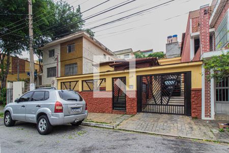 Casa para alugar com 315m², 3 quartos e 4 vagasFachada