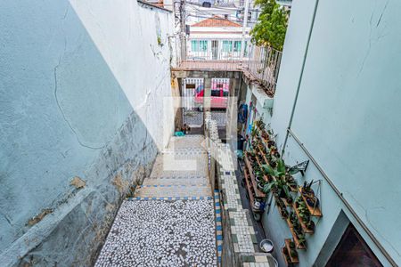 Casa à venda com 202m², 3 quartos e 2 vagasEscada