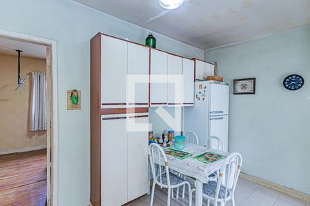 Casa à venda com 202m², 3 quartos e 2 vagasCopa e cozinha